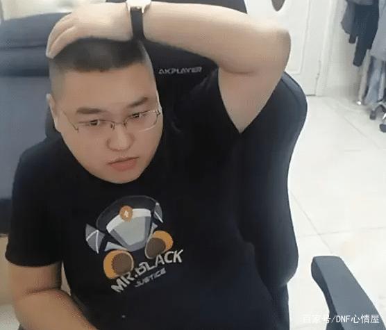 霸者dnf私服官网(霸者套装属性) 霸者dnf私服官网(霸者套装属性)